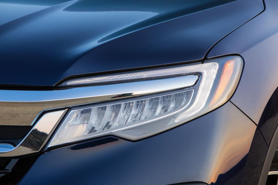 Детали экстерьера Honda Pilot Elite 2018 года  (NA) (фото 20 из 40)